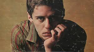 This is chico buarque's best album ever.having been released in 1978,at the beginning of the then cruel censorship's softening in brazil,it features a pesar de voce and calice which are direct. Desvendando Chico Buarque Wall Street International Magazine