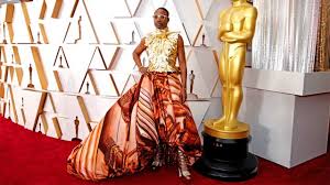 Article initialement publié le 10 janvier 2012. Oscars 2020 Les Photos Des Plus Belles Tenues Sur Le Tapis Rouge Bbc News Afrique