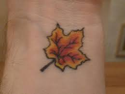 The silhouette of the maple leaf featured on the canadian flag filled with one line of celtic knotwork. 25 Fascinating Leaf Tattoo Ideas Slodive