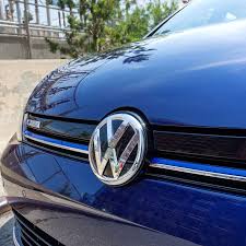 I can't reach the key . Volkswagen Now Lets Apple Users Unlock Their Cars With Siri The Verge
