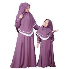 Gamis tersebut cocok untuk si langsing karena memiliki aksen ruffle dari area pinggang. Harga Gamis Ibu Terbaik Juli 2021 Shopee Indonesia