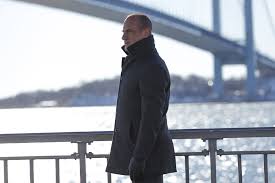 Svu opens with a flashback to captain olivia (liv) benson and elliot stabler's reunion, as well as a montage of olivia's spiraling worries for her friend and former partner's mental state following the death of. Review Elliot Stabler S Return In Law Order Organized Crime The New York Times