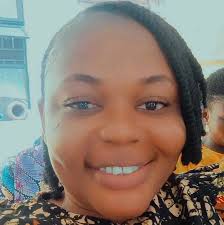 Essene girl don go edit nyash leave door😁😁😂😂