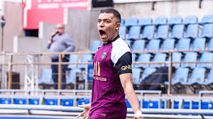 Il a marqué lors de 26 de ces 28 matchs et a obtenu 14 clean sheets. Strasbourg 1 4 Paris Saint Germain Mbappe Impresses Again As Lille S Lead Cut