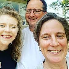 Jodi Dodson's Instagram, Twitter & Facebook