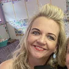 Janene Allen's Instagram, Twitter & Facebook