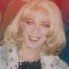 Llegó el mecánico 🧰 que le vamos a revisar? Instagram @kim.yanez.official