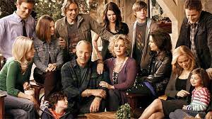 21 Tv Shows That Make You Believe In The Power Of Family Parenthood Tv Show Parenthood Tv Show Family