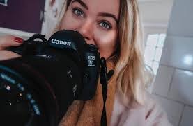 Susie Lambert's Instagram, Twitter & Facebook