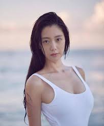Read #10 kim sae ron from the story top 10 most pretty korean female celebrities by ioi_fan (luv wanna one <3) with 716 reads. South Korean Celebrities Are Crazy About Gold In China Why Japanese Celebrities Rarely Appear In Chinese Entertainment Circles Minews