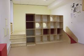 Spielpodest Bewegungspodest Einrichtung Kindergarten Kinderzimmer