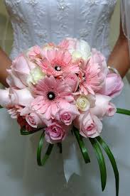Start looking for the right bridal bouquet from our catalogue to complement your wedding or solemnisation now. Wedding Ceremonies Daisy Wedding Flowers Pretty Wedding Bouquet Wedding Bouquets Sets