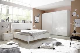 Das komplette schlafzimmer panarea verkörpert modernes design, perfekte funktionalität und traumhaftem komfort. Schlafzimmer Set Weiss Hochglanz Xena 4 Teilig Kaufen Bei Mobel Lux