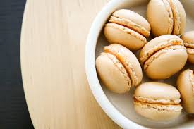 Breizh Macarons Caramel Beurre Sale Lilie Bakery Macaron Caramel Beurre Sale Macaron Caramel Macaron