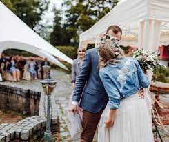 Damen h&m hochzeitskleid in weiß kaufen. Jeansjacke Braut Jeansjacke Zum Brautkleid Jeansjacke Braut Personalisiert