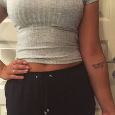 Mein Erstes Tattoo Geburtsdatum Meiner Mutter Und Meines Vaters In Romischen Zahlen Erstes Ge Erstes Tattoo Tattoo Ideen Unterarm Frau Tattoos Fur Vater