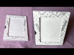Rekatkan kertas kado pada dinding hingga menutup seluruh permukaan. Cara Buat Bingkai Foto Dari Kardus Kertas Kado How To Make A Photo Frame With Cardboard Youtube