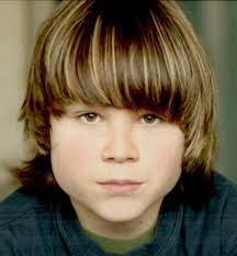 Max Moody's Instagram, Twitter & Facebook