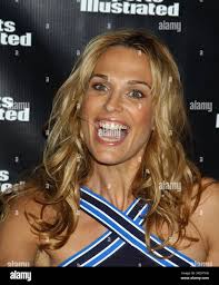 Sports illustrated molly hi-res stock photography and images