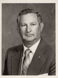 Lloyd Barnett Obituary