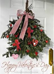 Valentine S Day Swag Wreath Redhead Can Decorate Valentine Decorations Christmas Wreaths Valentines Inspiration