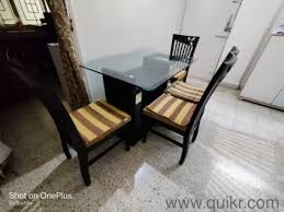 Epsom pedestal extending dining table with claudia fabric chairs. Refurbished Used Dining Tables Furniture In Pune Second Hand Furniture Quikrbazaar