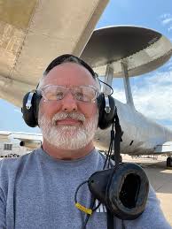 AWACS Maintenance Team Member Retirement After 43 Years