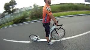 Footbike Power Pedicycle La Trottinette De Sport Youtube