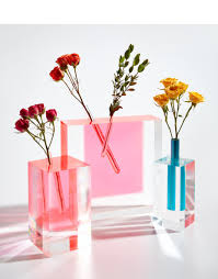 It is a display font, so, when used the formula is : Shiro Kuramata Works For Sale Upcoming Auctions Past Results