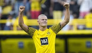 Borussia dortmund erling haaland wallpaper. Unstoppable Haaland Leads Dortmund To 5 2 Rout Of Frankfurt