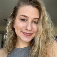 Ashley Weems (@ashleyyylauren_)