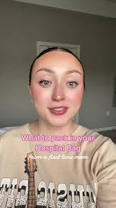 What to pack in your hospital bag to ~give birth~ #greenscreen  #laboranddelivery #hospitalbag