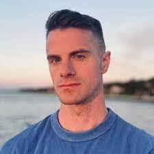 Pamela Munn's Instagram, Twitter & Facebook