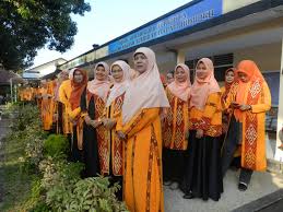 Kasus baiq nuril, mantan kepala sekolah sman 7 diperiksa polda ntb. Hut Ke 62 Sman Mataram Ditandai Dengan Potong Tumpeng Dan Pelepasan Merpati Sma Negeri 1 Mataram