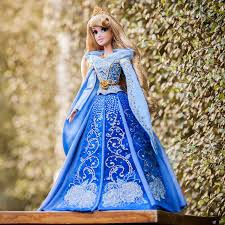 Maleficent And Aurora Doll Set Maleficent Mistress Of Evil Imnotbad Com A Jessica Rabbit Site Maleficent 17 Inch Doll Revealed Disney Barbie Dolls Disney Dolls Disney Princess Dolls