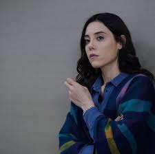 Ünlü oyuncu cansu dere ressam renan kaleli yemek yerken görüntülendi. Sadakatsiz In Asya Si Cansu Dere Bakin Kac Yasindaymis Galeri Yeni Asir