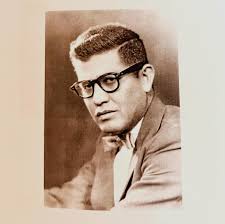 Happy #MemorialDay 🇺🇸🙏💖 #RedWhiteBlue ❤️🤍💙 #SpiritOf76 (on my  @saucony Jazz Court) #GRATEFUL for ALL those who have Served our Great  Country 🇺🇸 My Stepdad Jim “Po” @marines , his son @matthewpozun  @airforcereserverecruiting @