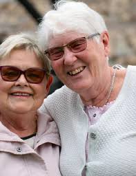 Rose-marie och ulla träffades när de var sju nu firar vi 70 år som  bästisar!