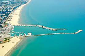Jetzt urlaub in giulianova online auf hundredrooms buchen. Giulianova In Teramo Abruzzo Italy Marina Reviews Phone Number Marinas Com
