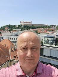 Když trénujete v zahraničí a přitom rozumíte jazyku a máte dobrý přehled,  výhled a ještě k tomu aktivní a pracovité účastníky, máte nejspíš trénink  ve společnosti JRK Slovensko . Přesně to se