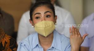 Pada tanggal 26 september 2012 nindy dikarunai anak lelaki yaitu abhirama danendra harsono. Selidiki Perselingkuhan Suami Berat Badan Nindy Ayunda Turun Drastis
