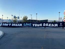 Karanebili mahalle muhtarı mehmet öztürk, 67 yıldır yol yüzü. Fipcuxmtllwk4m