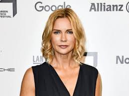 Mit diesen worten hat toni garrn die geburt ihrer tochter bekanntgegeben. Veronica Ferres Zeigt Sich Im Netz Zum Ersten Mal Mit Tochter Lilly 18