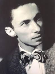 Elsa Heller's Instagram, Twitter & Facebook