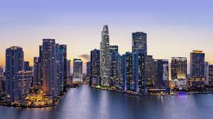 Miami has always attracted world recognized brands for luxury real estate projects. Aston Martin Residences Miami En Espanol