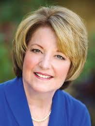 Karen Crim's Instagram, Twitter & Facebook