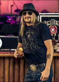 4dcf7985aeae3075bad16611f4214e9a Jpg 523 720 Pixels Kid Rock Kid Rock Picture Rock News