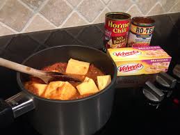 Chili Cheese Dip One Can Hormel Chili With No Beans One Can Rotel Mexican Style And 16 Ounce M Chili Cheese Dips Chili Cheese Dip Crockpot Velveeta Recipes