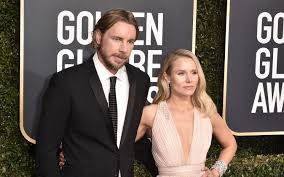 Kristen bell's husband says she 'wasn't thrilled' with her depiction on 'top gear america' van mural (exclusive) dax shepard and kristen bell have the best relationship and the pair are consistently transparent about their loving dynamic. Kristen Bell Responds To Commenter Claiming She And Dax Shepard Can T Stand Each Other Etcanada Com