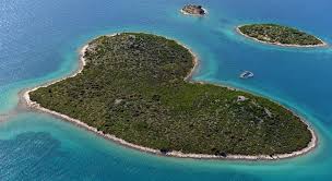 The world famous island attracts more and more. Help Me Croatia Croatian Island Galesnjak Is Something Facebook